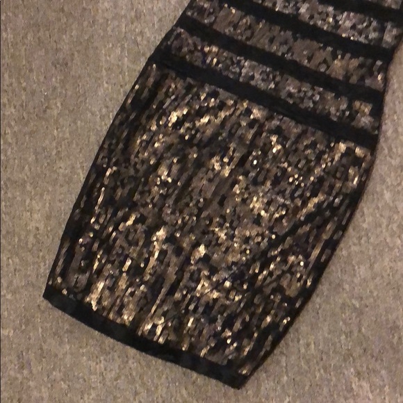 Dress - Picture 3 of 4